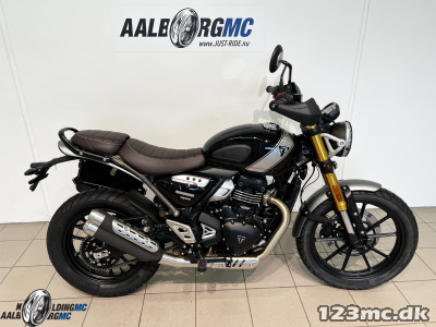 Triumph Scrambler 400 X PHANTOM BLACK / SILVER ICE