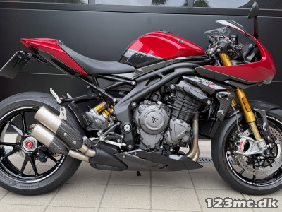 Triumph Speed Triple 1200 RR