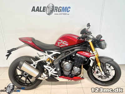 Triumph Speed Triple 1200 RS Carnival Red