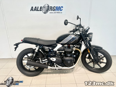 Triumph Speed Twin 900 Phantom Black/Aurum Gold