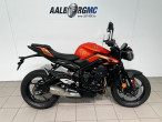 Triumph Street Triple R Matt Baja Orange