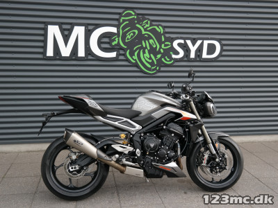 Triumph Street Triple RS MC-SYD       BYTTER GERNE