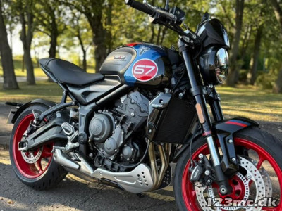 Triumph Trident 660 Trident Triple Tribute.