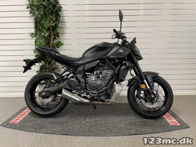 Yamaha MT-07 - Tech Black
