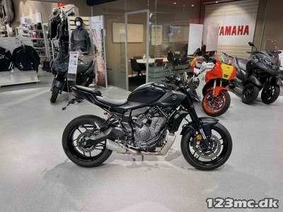 Yamaha MT-07 Y-AMT Hyper Naked