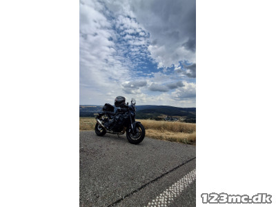 Yamaha MT-09 Naked