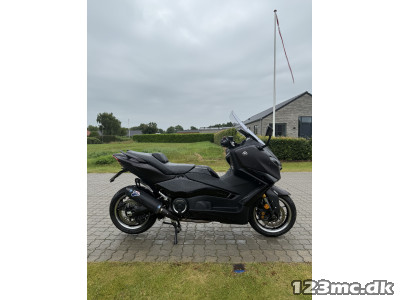 Yamaha T-Max 560 Tech Max