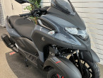 2025 Yamaha Tricity 300