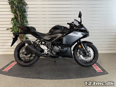 Yamaha YZF R3 - Lavt km.tal!