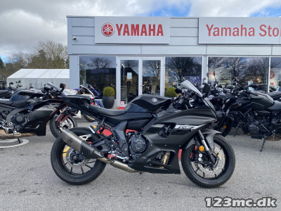 Yamaha YZF R7