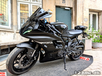 Yamaha YZF R7