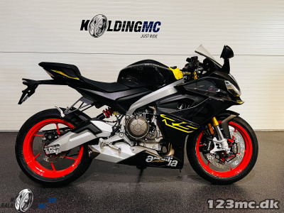 Aprilia RS 660 Venom Yellow