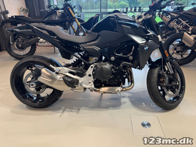 BMW F 900 R BMW F 900 R