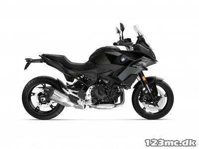 BMW F 900 XR Sports Tourer