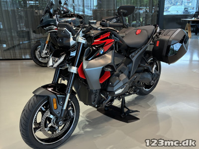 BMW R 1300 R