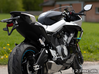 CFMOTO 675 SR-R