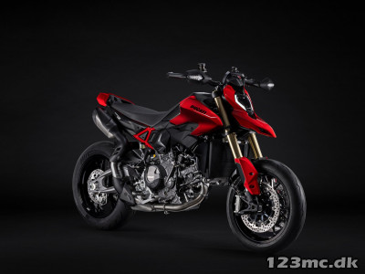 Ducati Hypermotard V2