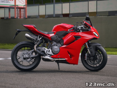 Ducati Panigale V2