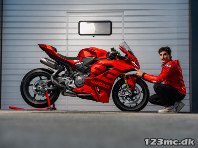 Ducati Panigale V2 MM93