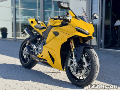 Ducati Panigale V2 S