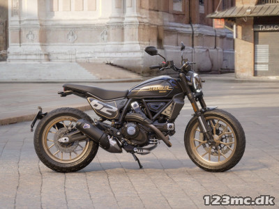 Ducati Scrambler Full Throttle