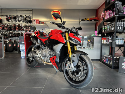 Ducati Streetfighter V2
