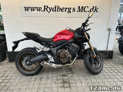 Honda CB 650 R E-Clutch