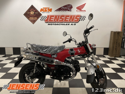 Honda ST 125 Dax