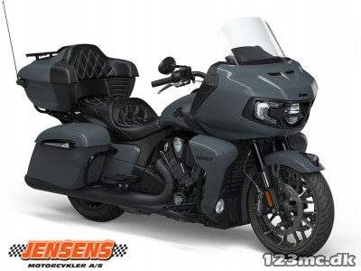 Indian Pursuit Dark Horse