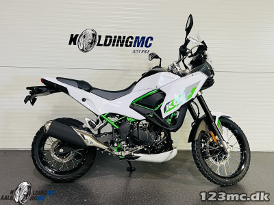 Kawasaki KLE 500 Pearl Blizzard White