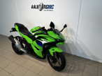 2026 Kawasaki Ninja 500 SE