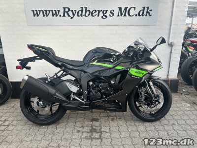 Kawasaki ZX6R