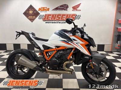 KTM 1390 Super Duke R 1390 Super Duke RR