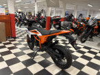 2026 KTM 390 SMC R 2026 KTM 390 SMC R
