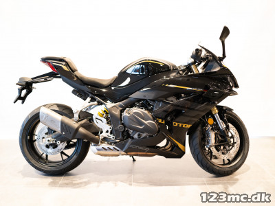 QJ Motor SRK 800 RR Sport