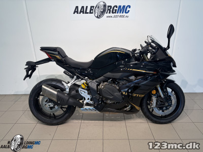 QJ Motor SRK 800 RR