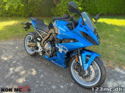 Suzuki GSX-8R