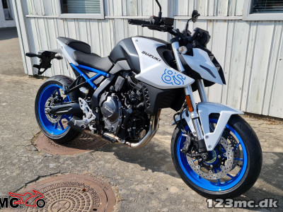 Suzuki GSX-8S