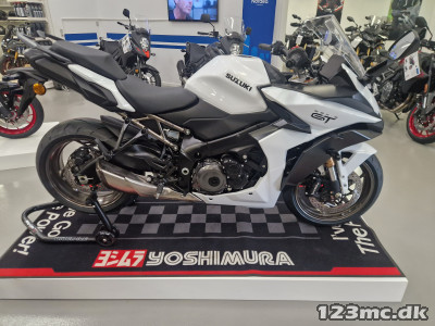 Suzuki GSXS 1000 GT