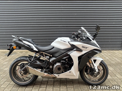 Suzuki GSXS 1000 GT