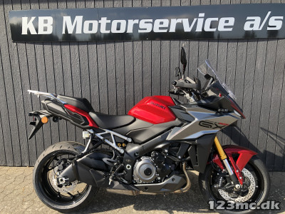 Suzuki GSXS 1000 GX