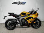 Triumph Daytona 660 Cosmic Yellow / Sapphire Black