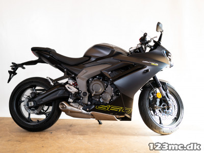 Triumph Daytona 660