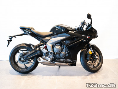 Triumph Daytona 660