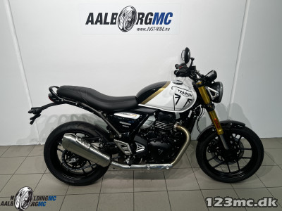 Triumph Speed 400 WBPR Pearl Met White / Phantom Black