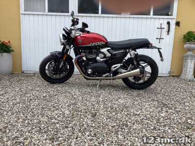 Triumph Speed Twin 1200