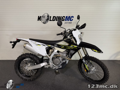 Triumph TF 250-E Triumph Racing Yellow / Black / White