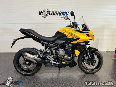 Triumph Tiger Sport 800 Cosmic Yellow / Sapphire Black