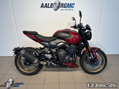 Triumph Trident 800 Carnival Red