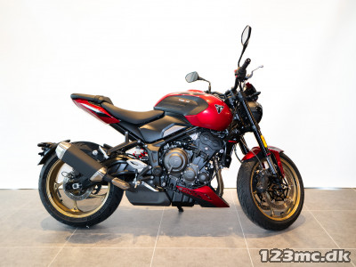 Triumph Trident 800